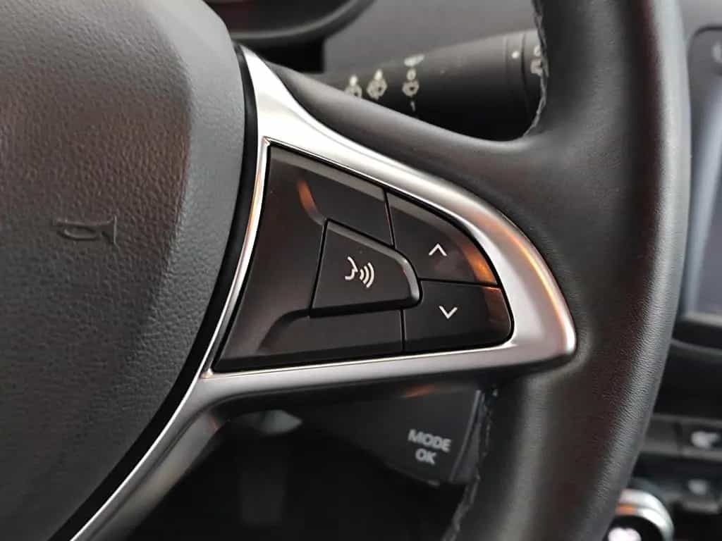 Dacia Duster 1.5 dCi Prestige AHK|Navi|Leder|RFK 01/2018-photo-12