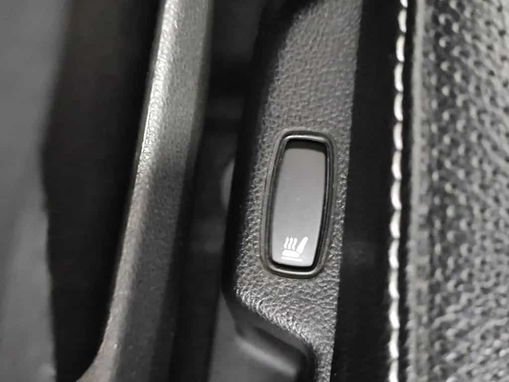 Dacia Duster 1.5 dCi Prestige AHK|Navi|Leder|RFK 01/2018-photo-20