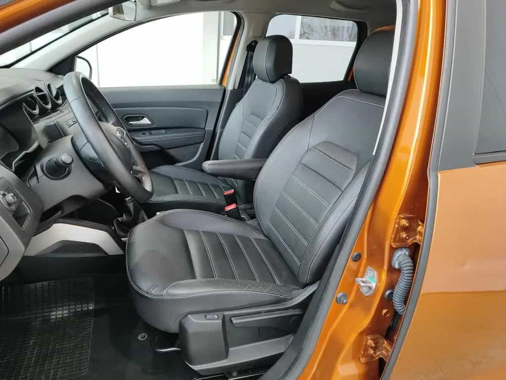 Dacia Duster 1.5 dCi Prestige AHK|Navi|Leder|RFK 01/2018-photo-5