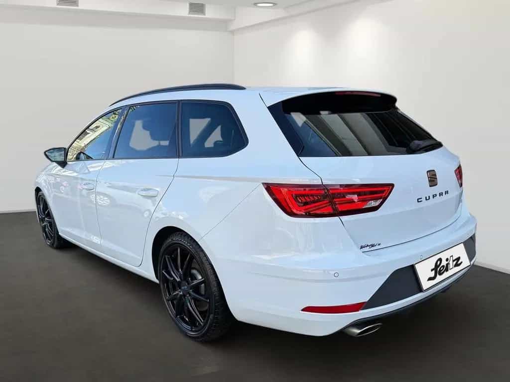 Seat Leon ST 2.0 TSI DSG 300 4Drive Navi. Einparkhilf 02/2020-photo-4