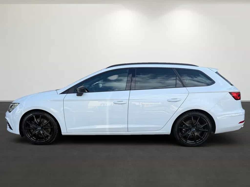 Seat Leon ST 2.0 TSI DSG 300 4Drive Navi. Einparkhilf 02/2020-photo-6
