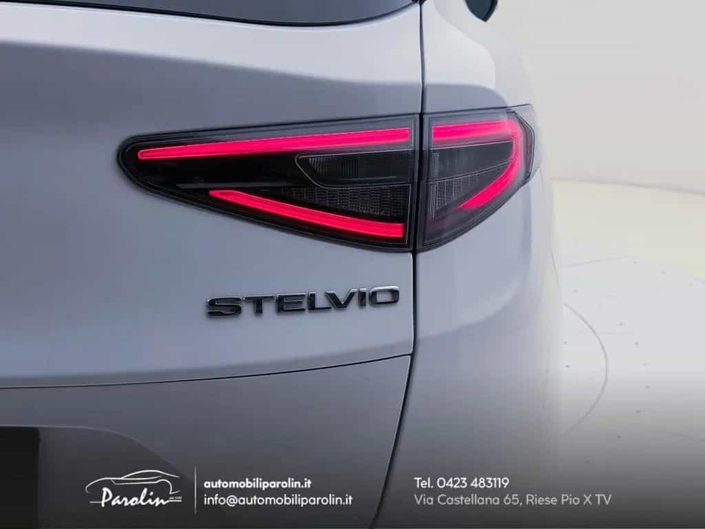 Alfa Romeo Stelvio 2.0 t Veloce Q4 280cv auto 01/2023-photo-13