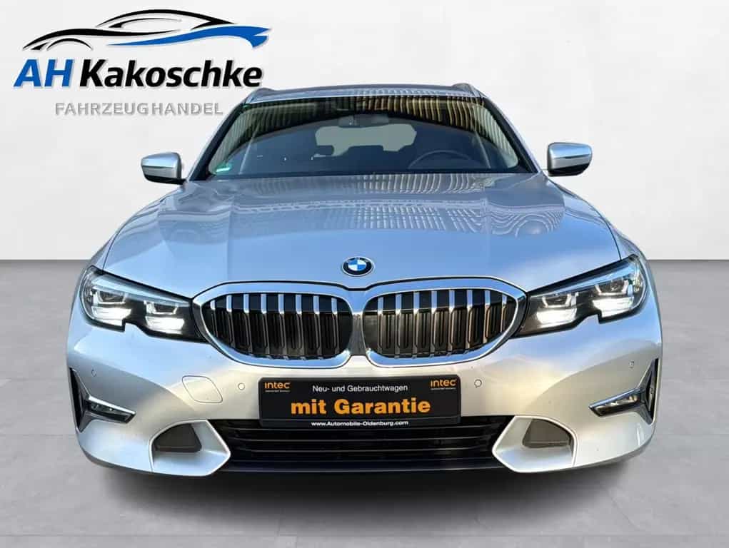 BMW 320 320 d xDrive Touring Luxury Line HUD Carplay 08/2020-photo-0