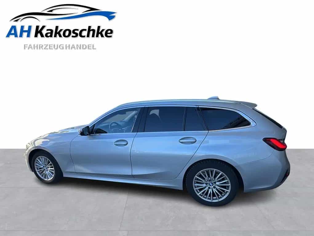 BMW 320 320 d xDrive Touring Luxury Line HUD Carplay 08/2020-photo-3