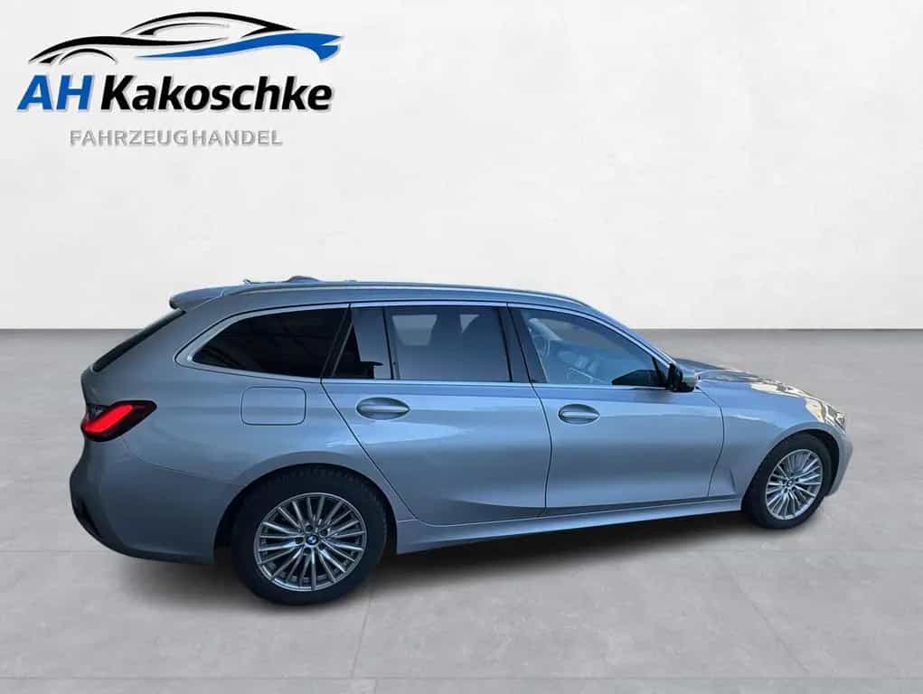 BMW 320 320 d xDrive Touring Luxury Line HUD Carplay 08/2020-photo-4
