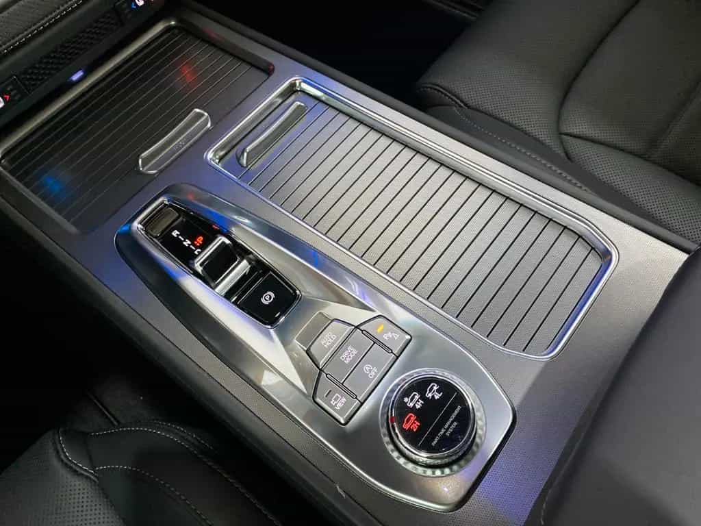 KGM Rexton Lux 2,2d 8AT +4WD+360°+LED+ACC null-photo-18