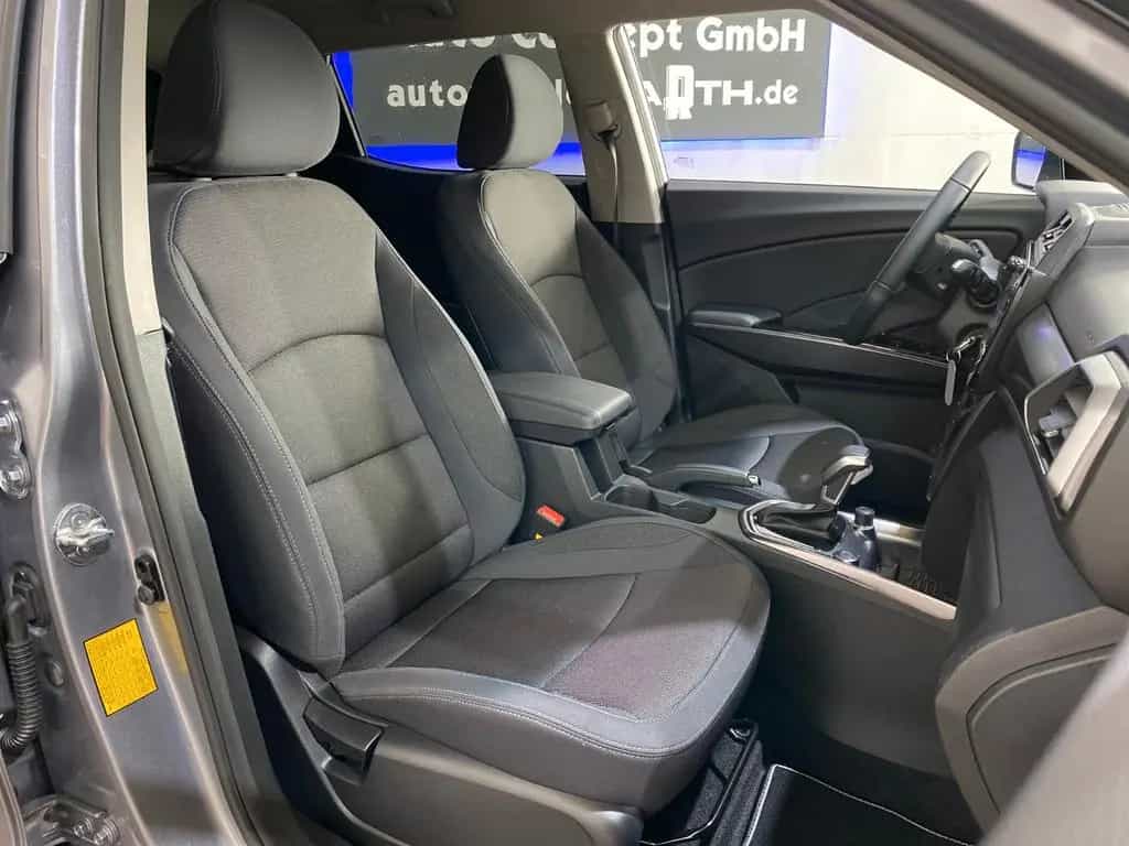 KGM Tivoli 1,5P 2WD Nomad +Automatik +Digitaltacho null-photo-15