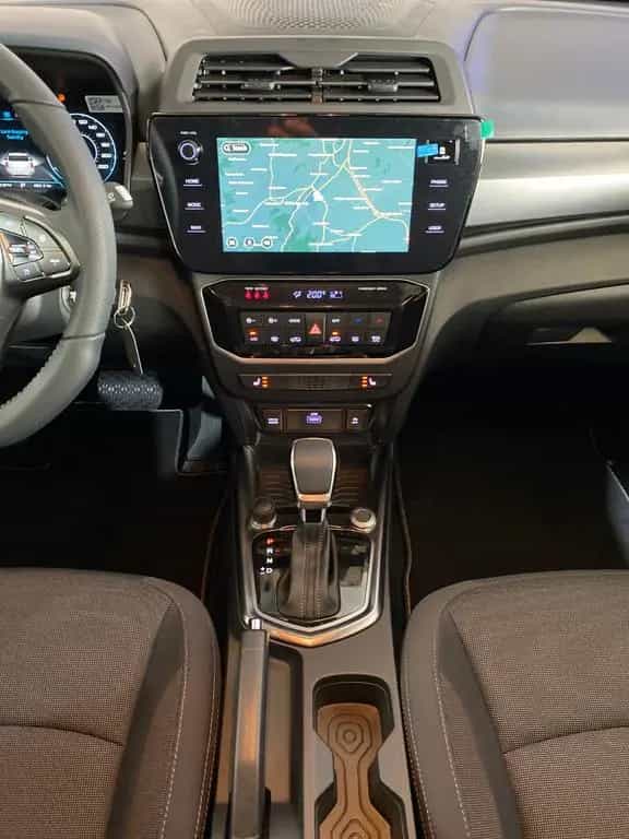KGM Tivoli 1,5P 2WD Nomad +Automatik +Digitaltacho null-photo-17