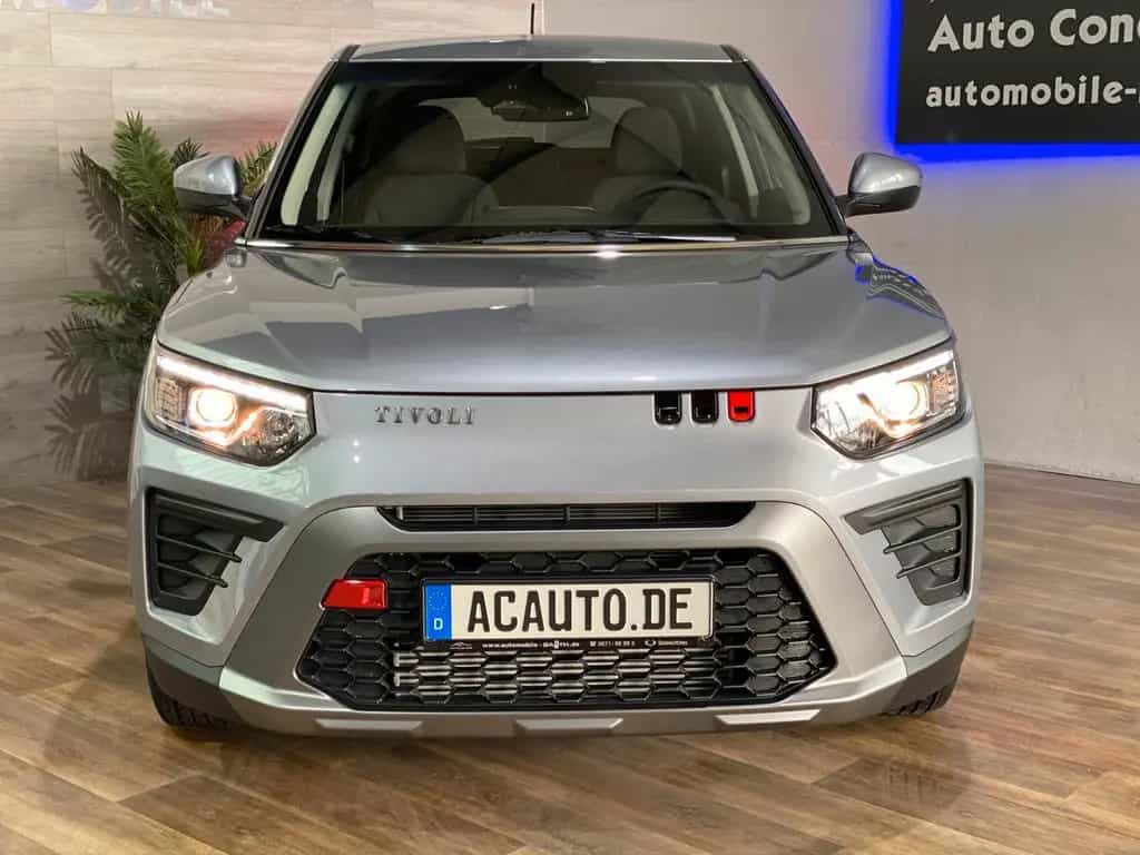 KGM Tivoli 1,5P 2WD Nomad +Automatik +Digitaltacho null-photo-2