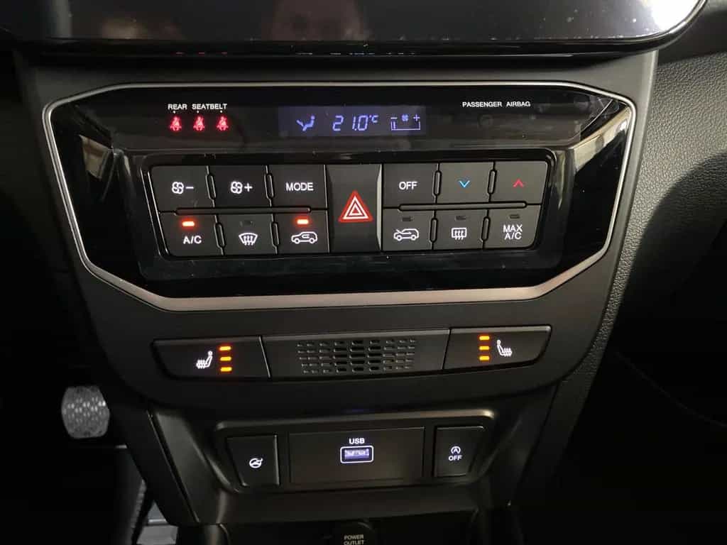 KGM Tivoli 1,5P 2WD Nomad SONDERMODELL null-photo-16