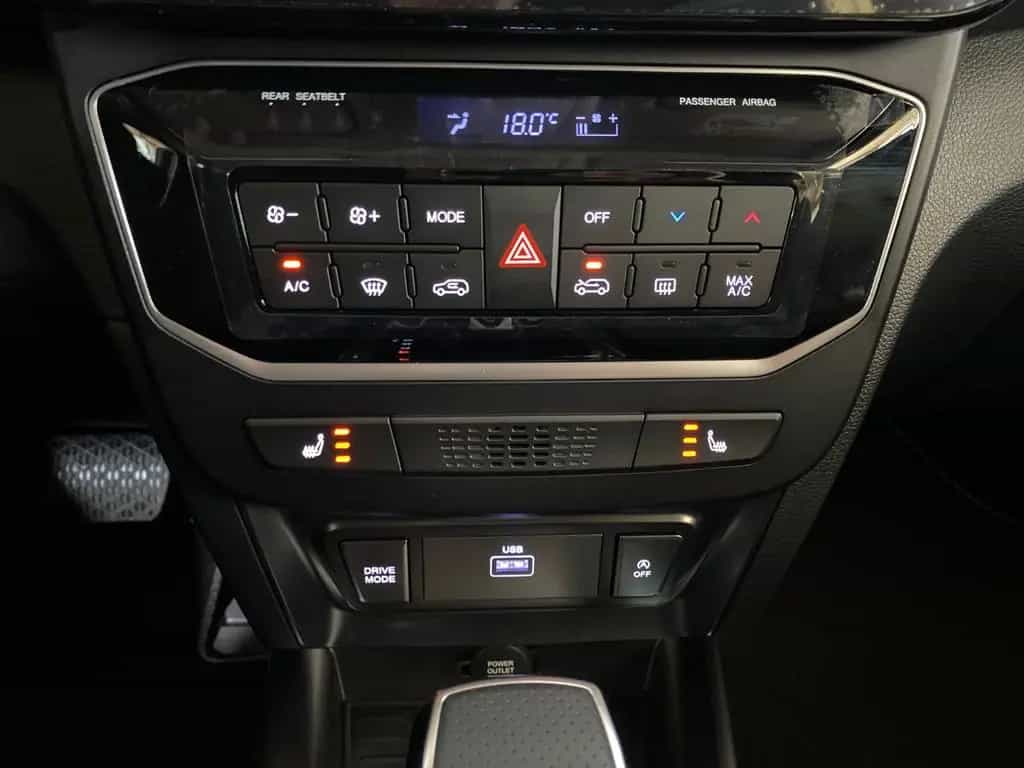 KGM Tivoli 1.5 T-GDI Nomad +6AT+Klima+Digital+KAMERA null-photo-19