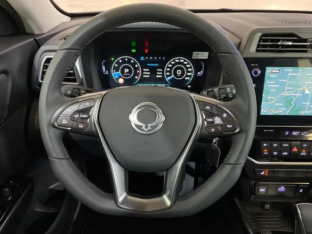 KGM Tivoli 1.5 T-GDI Nomad +6AT+Klima+Digital+KAMERA null-photo-21
