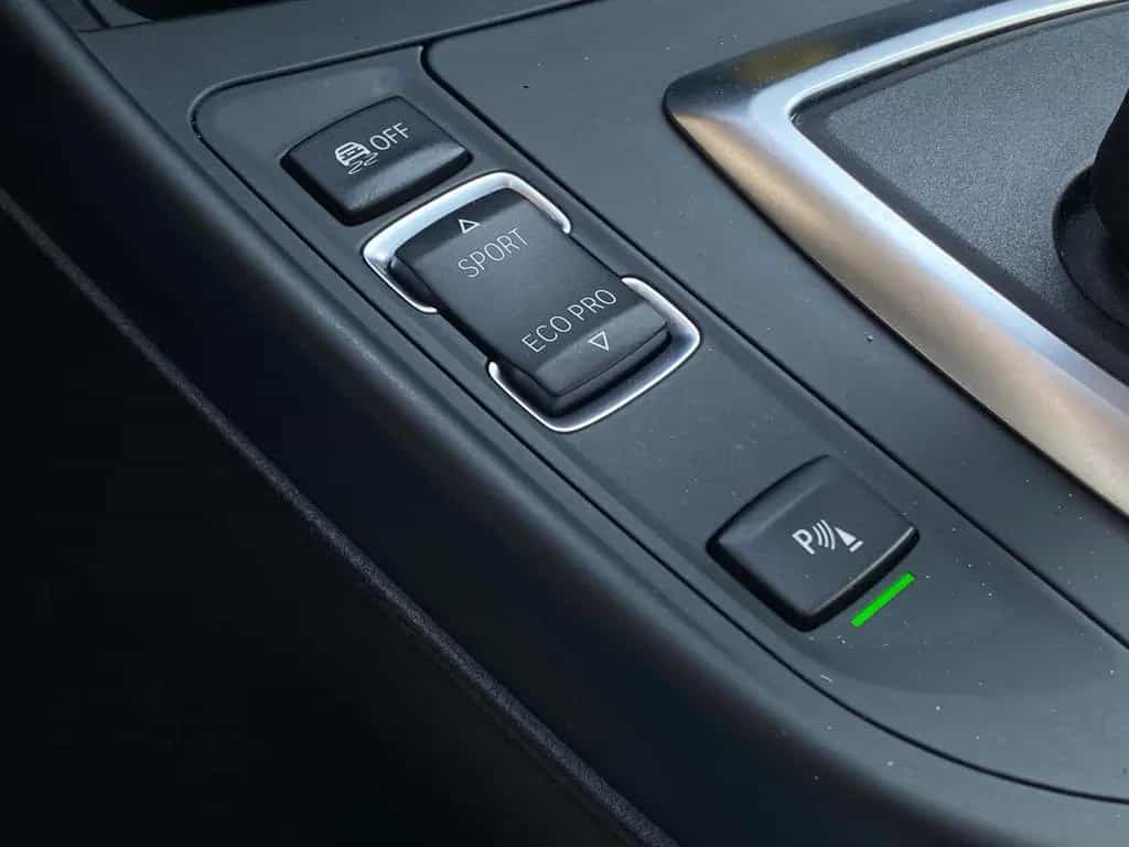 BMW 2 Series 220i Coupé Automatik Leder Schiebedach Navi SHZ 11/2015-photo-21