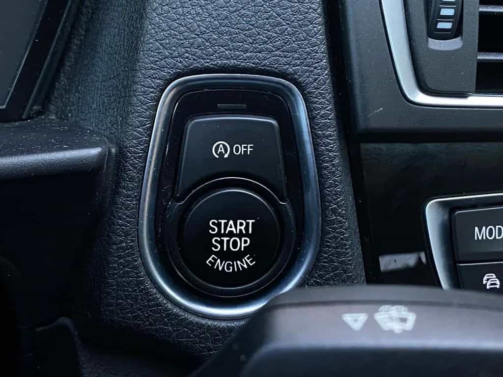 BMW 2 Series 220i Coupé Automatik Leder Schiebedach Navi SHZ 11/2015-photo-24