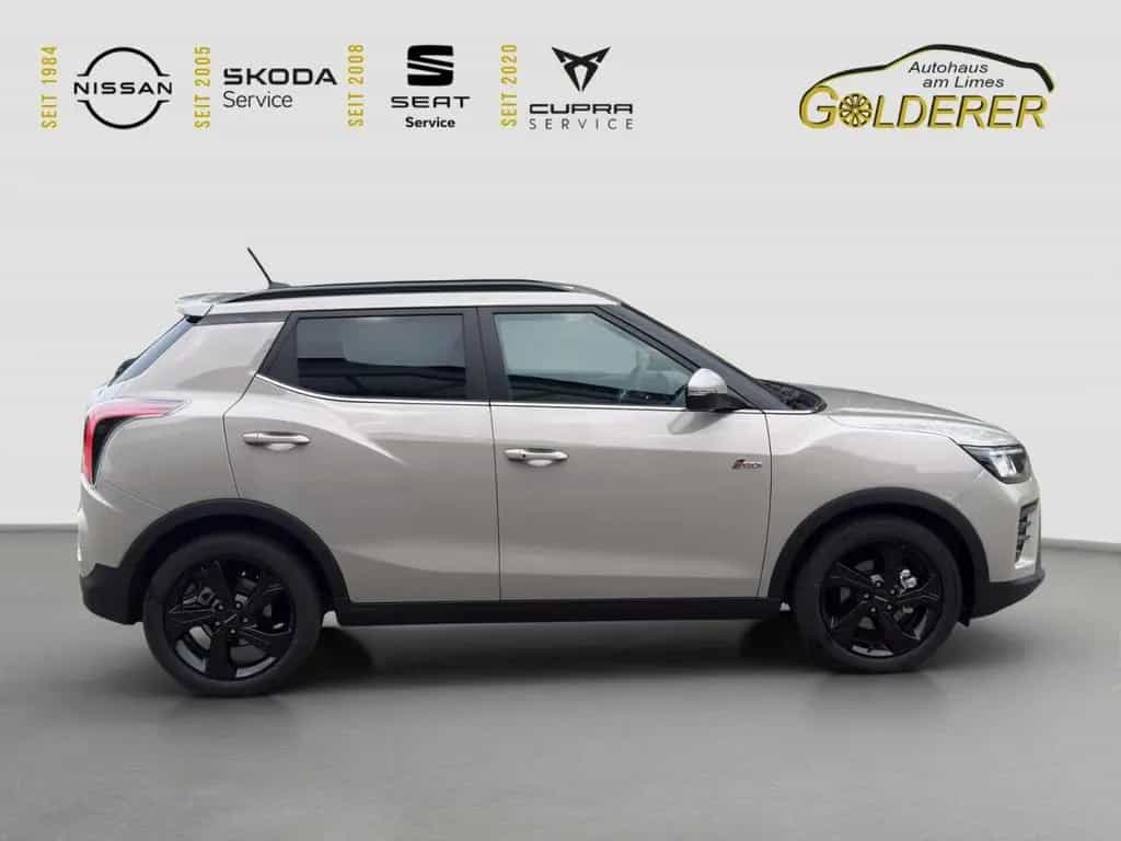 KGM Tivoli Nomad+ 1.5 T-GDi 120kW 6 AT AWD Navi Digi null-photo-5