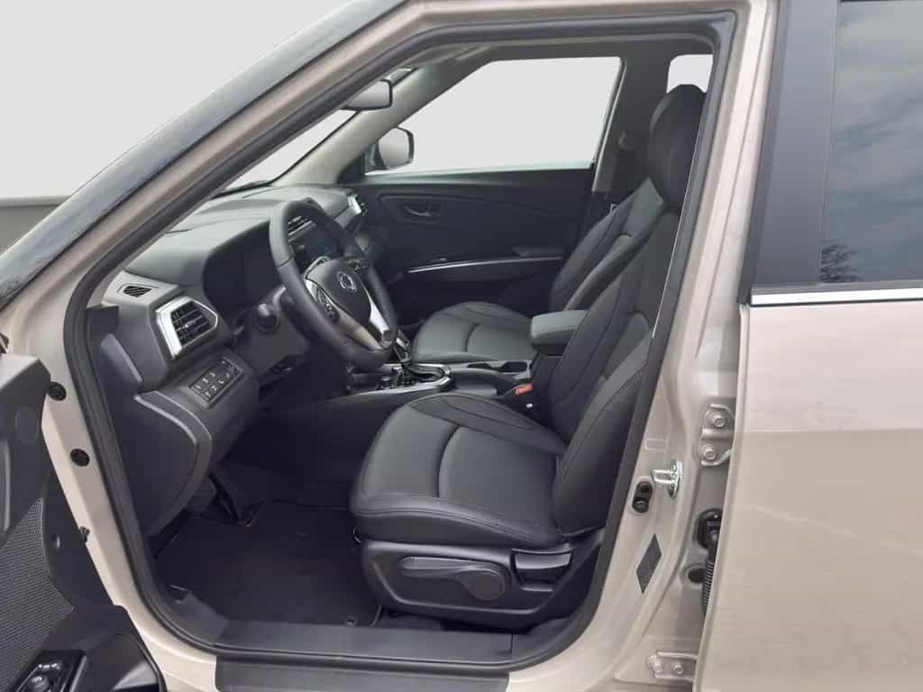KGM Tivoli Nomad+ 1.5 T-GDi 120kW 6 AT AWD Navi Digi null-photo-8