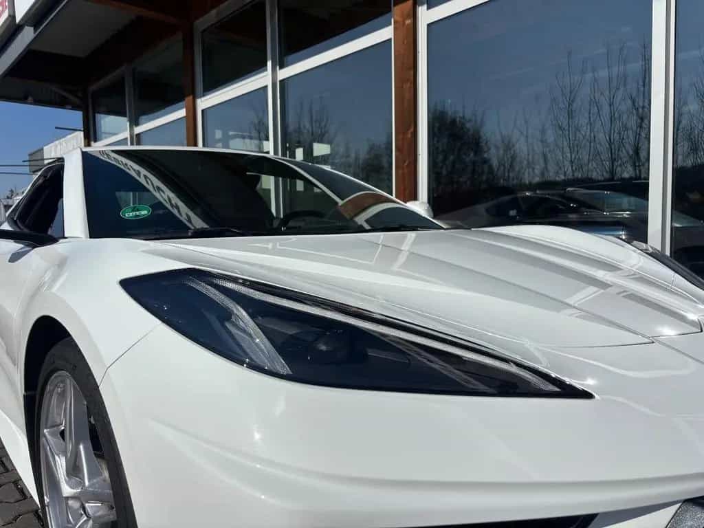 Corvette C8 6.2 V8 Stingray 2LT Targa Unfallfrei EU-Spec 10/2022-photo-25