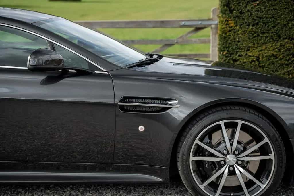Aston Martin V8 Vantage S 4.7L SP10 - Full Service History 04/2015-photo-14