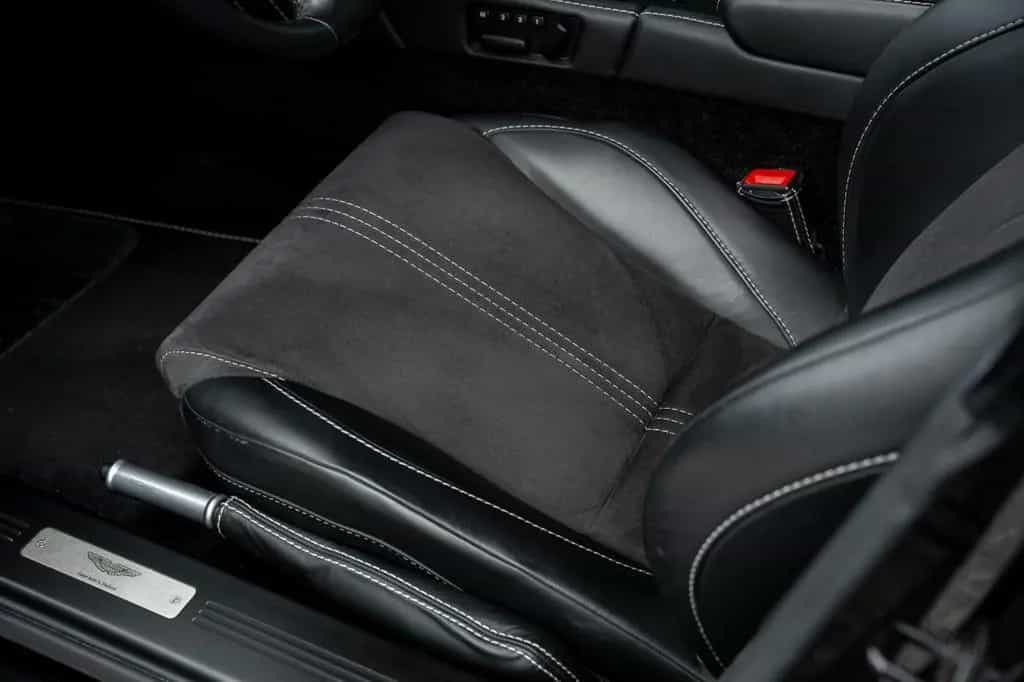 Aston Martin V8 Vantage S 4.7L SP10 - Full Service History 04/2015-photo-31