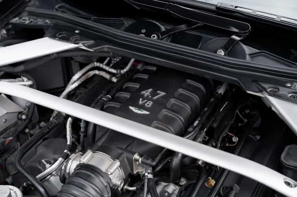 Aston Martin V8 Vantage S 4.7L SP10 - Full Service History 04/2015-photo-43