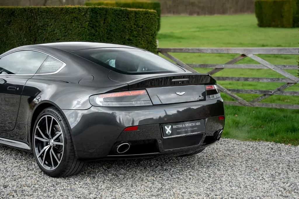 Aston Martin V8 Vantage S 4.7L SP10 - Full Service History 04/2015-photo-5