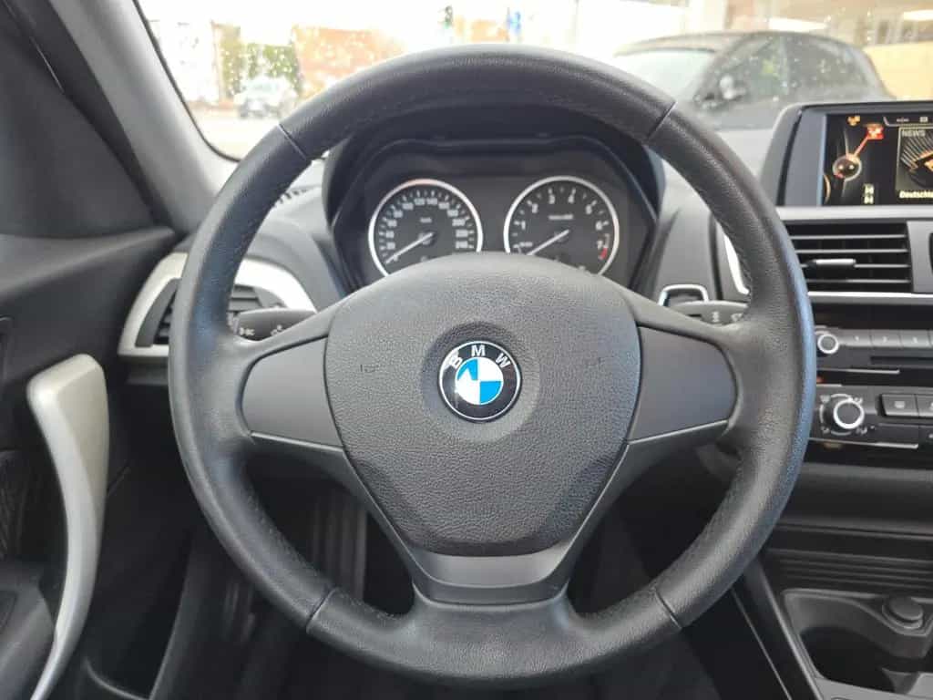 BMW 1 Series 116i Limousine 5-trg./AHK/PDC/ALLWETTER/M-FELGEN 05/2016-photo-12