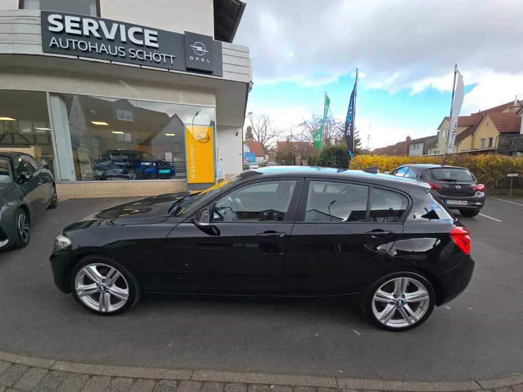 BMW 1 Series 116i Limousine 5-trg./AHK/PDC/ALLWETTER/M-FELGEN 05/2016-photo-4