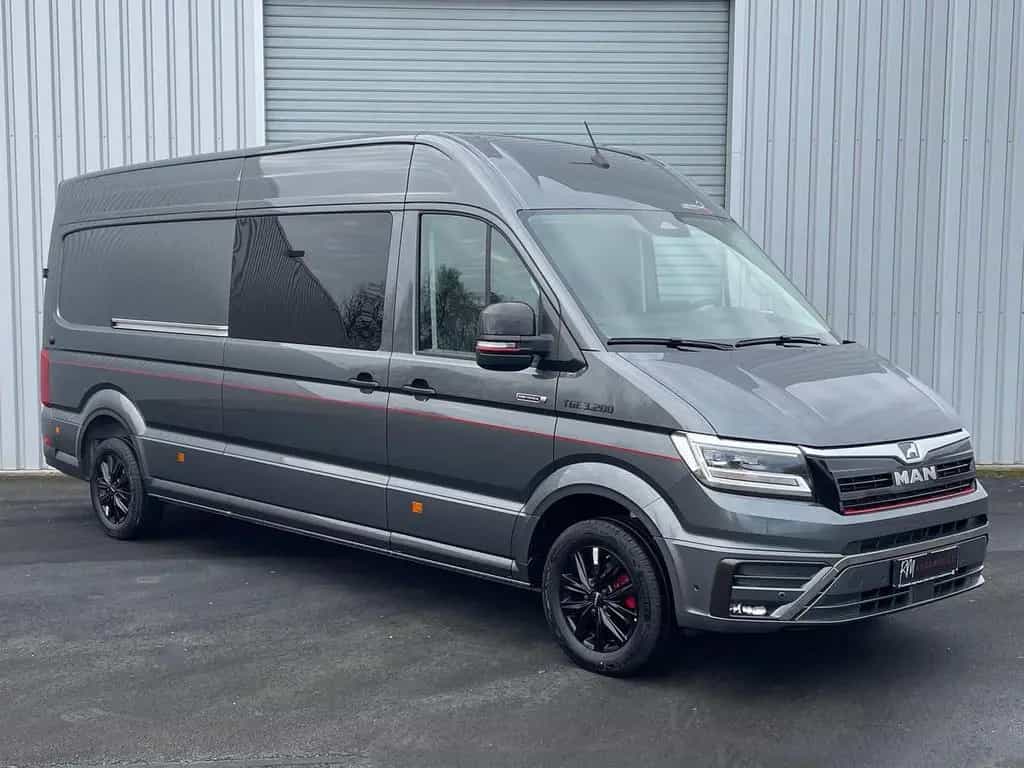 MAN TGE 3.180 L4H3 Kasten 4x4 Individual S ACC SITZH 03/2026-photo-1