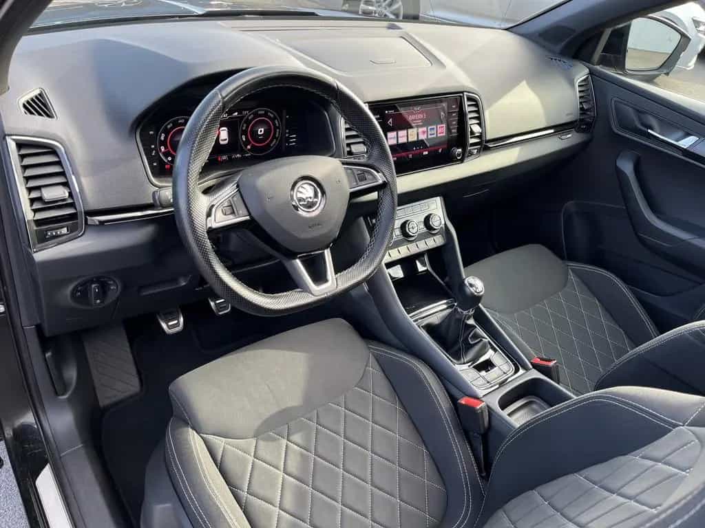 Skoda Karoq 2.0 TDI 4x4 Sportline 19 Zoll AHK PANO RFK 05/2020-photo-9