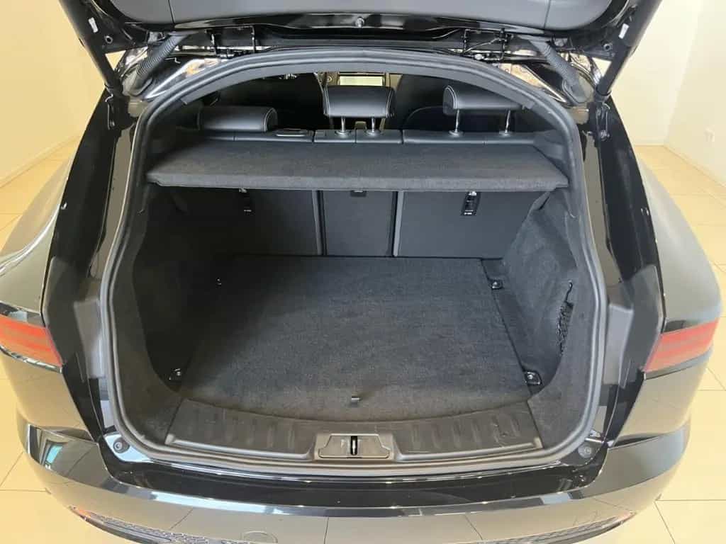 Jaguar E-Pace D165 R-Dynamic SE Black Pack Meridian 12/2022-photo-9
