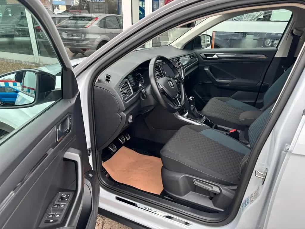 Volkswagen T-Roc 1,6 TDI IQ.DRIVE*2.HAND*KLIMA*70TKM*HU NEU 06/2019-photo-15