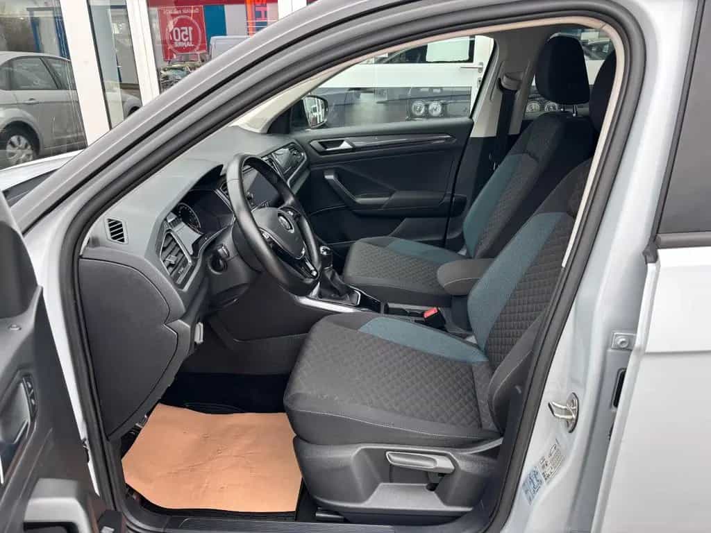 Volkswagen T-Roc 1,6 TDI IQ.DRIVE*2.HAND*KLIMA*70TKM*HU NEU 06/2019-photo-16