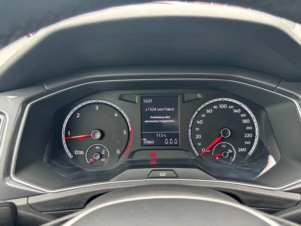 Volkswagen T-Roc 1,6 TDI IQ.DRIVE*2.HAND*KLIMA*70TKM*HU NEU 06/2019-photo-21