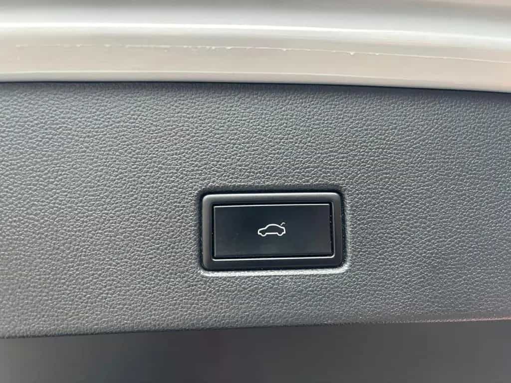 Volkswagen T-Roc 1,6 TDI IQ.DRIVE*2.HAND*KLIMA*70TKM*HU NEU 06/2019-photo-8