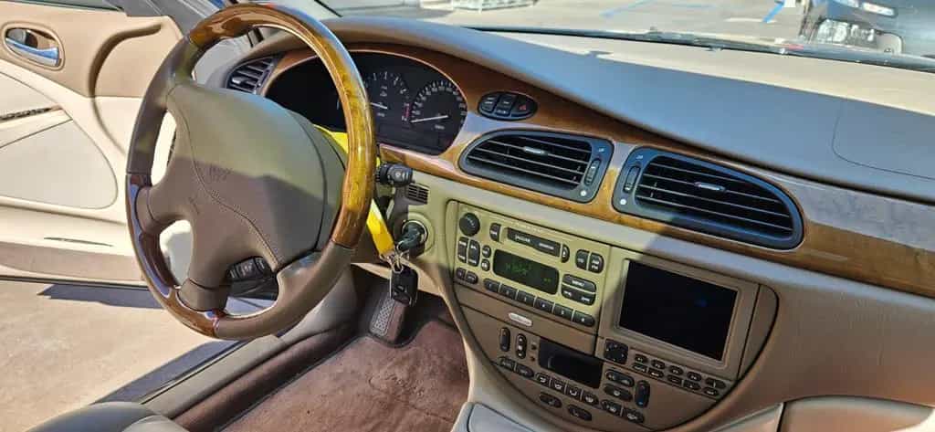 Jaguar S-Type V8 - 03/2000-photo-4