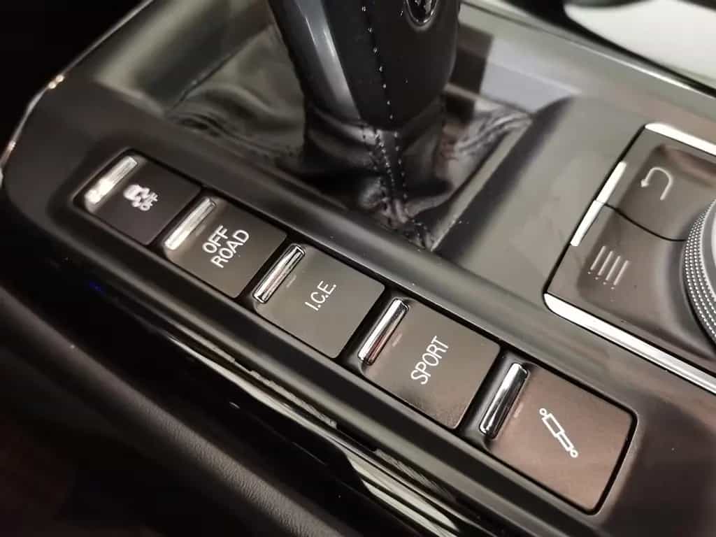 Maserati Levante GranSport GTS SQ4 Luft|SOFTCLOSE|PANO|H& 07/2020-photo-13