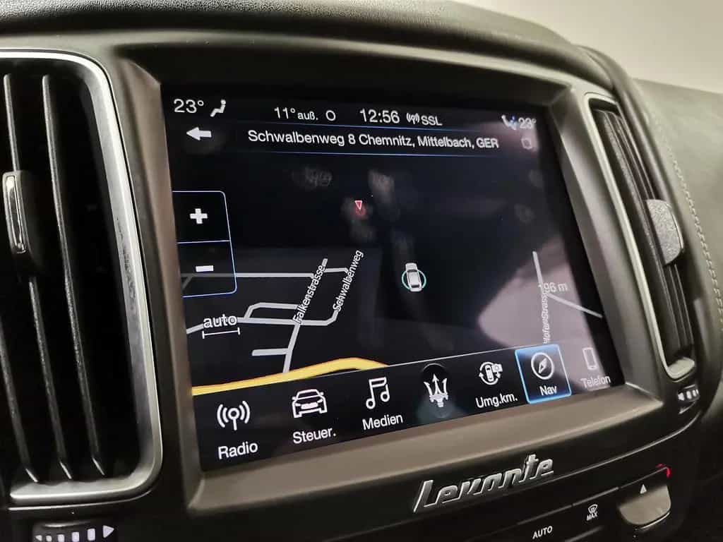 Maserati Levante GranSport GTS SQ4 Luft|SOFTCLOSE|PANO|H& 07/2020-photo-15