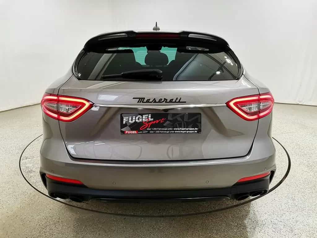 Maserati Levante GranSport GTS SQ4 Luft|SOFTCLOSE|PANO|H& 07/2020-photo-23
