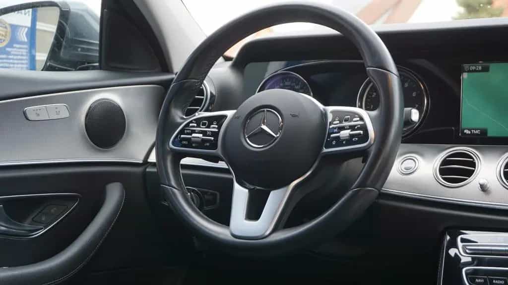 Mercedes-Benz E 200 E T-Modell Navi Kamera Teilleder SHZ 05/2019-photo-10