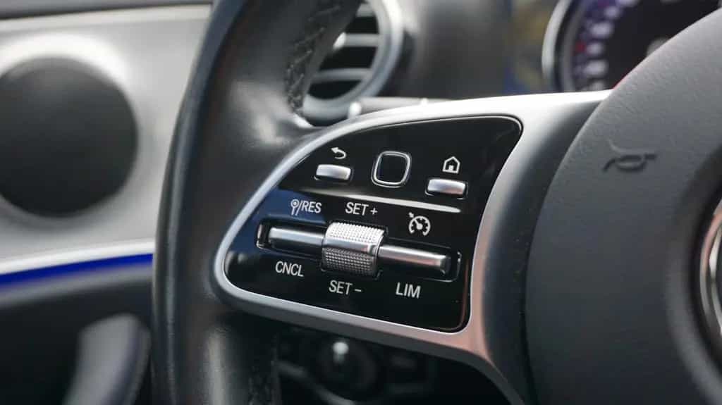 Mercedes-Benz E 200 E T-Modell Navi Kamera Teilleder SHZ 05/2019-photo-23
