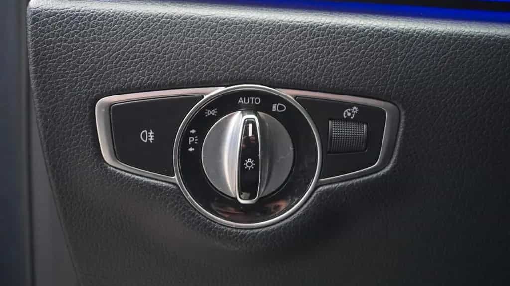 Mercedes-Benz E 200 E T-Modell Navi Kamera Teilleder SHZ 05/2019-photo-24