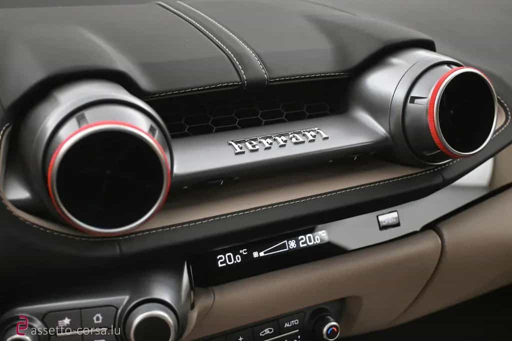 Ferrari 812 Superfast*Lift*Carbon*7013km*Rosso Corsa 10/2019-photo-14