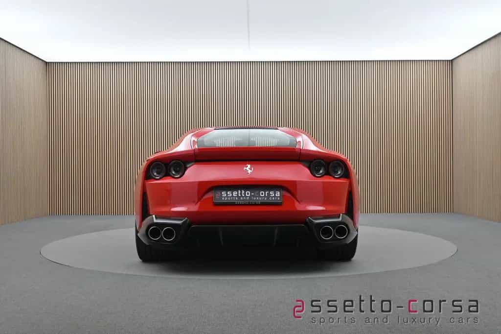 Ferrari 812 Superfast*Lift*Carbon*7013km*Rosso Corsa 10/2019-photo-2