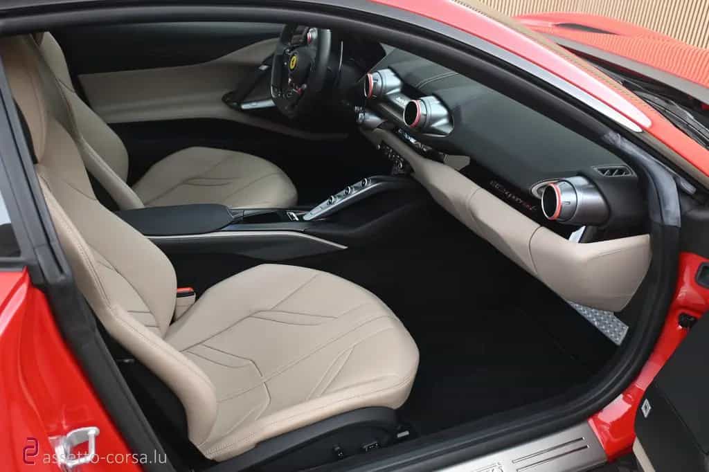 Ferrari 812 Superfast*Lift*Carbon*7013km*Rosso Corsa 10/2019-photo-23