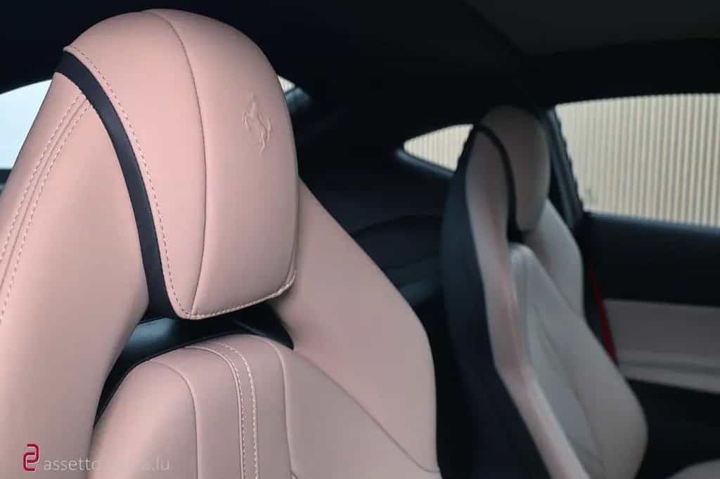 Ferrari 812 Superfast*Lift*Carbon*7013km*Rosso Corsa 10/2019-photo-26