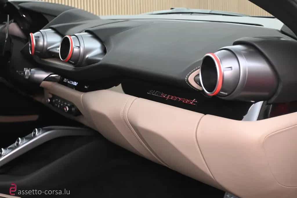 Ferrari 812 Superfast*Lift*Carbon*7013km*Rosso Corsa 10/2019-photo-27