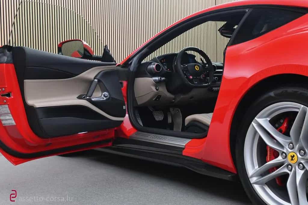 Ferrari 812 Superfast*Lift*Carbon*7013km*Rosso Corsa 10/2019-photo-46