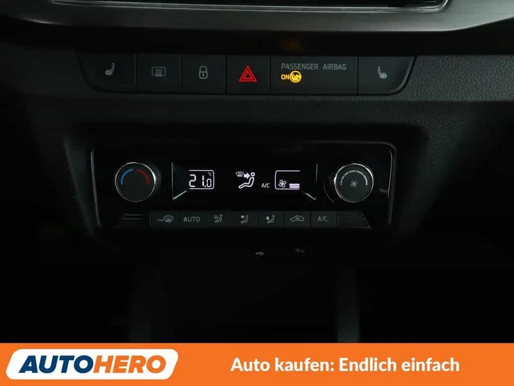 Skoda Fabia 1.0 TSI Style*NAVI*TEMPO*PDC*SHZ*KLIMA* 11/2018-photo-22
