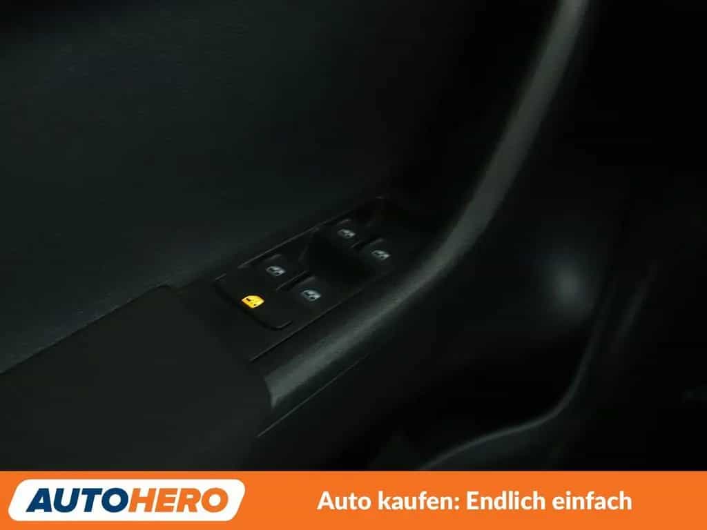 Skoda Fabia 1.0 TSI Style*NAVI*TEMPO*PDC*SHZ*KLIMA* 11/2018-photo-26
