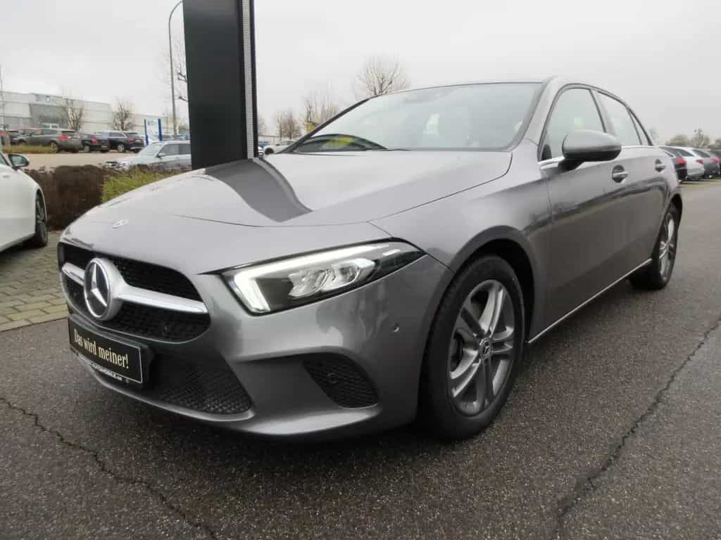 Mercedes-Benz A-Class 220 Style 4M 7G LED Navi 360° Pano Memory AHK 03/2019-photo-0